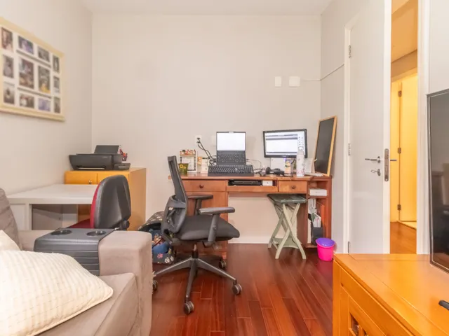 Imagem 14: Apartamento para venda em Vila Sofia com 3 quartos, sendo 1 suíte, 82m²