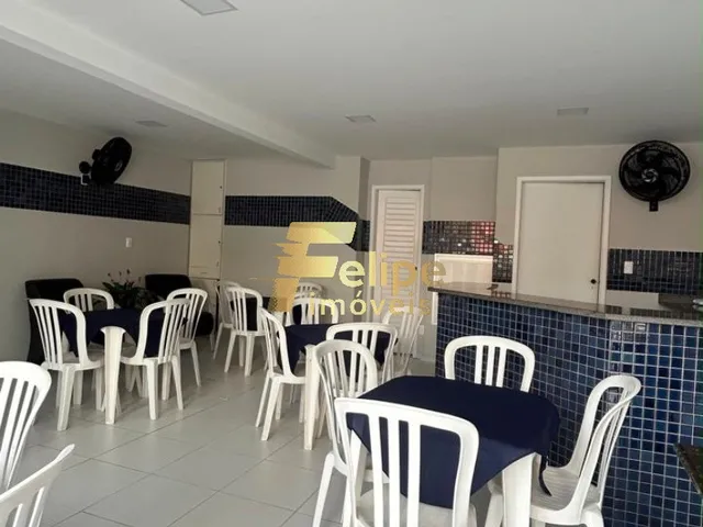 Imagem 5: LINDO APARTAMENTO DE 02 QUARTOS, SENDO 01 SUÍTE, NA QUADRA DO MAR, PEQUENA VISTA PARA O