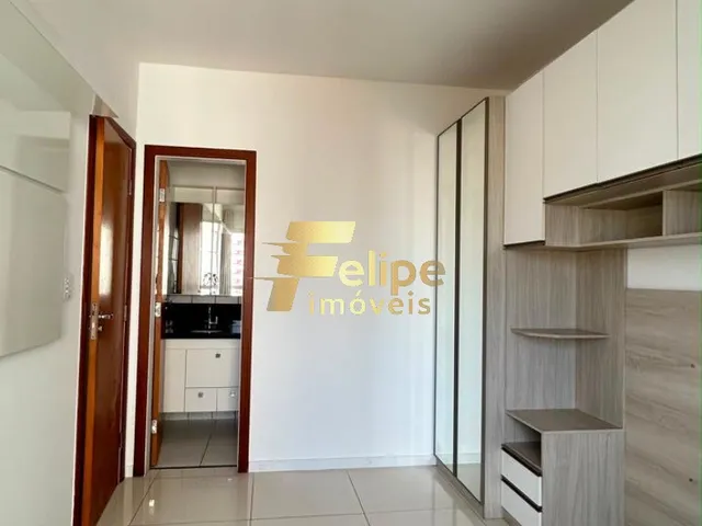 Imagem 2: LINDO APARTAMENTO DE 02 QUARTOS, SENDO 01 SUÍTE, NA QUADRA DO MAR, PEQUENA VISTA PARA O