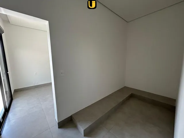 Imagem 7: Casa de Alto Padrão com 3 suítes no Condomínio Splendido, na Zona Sul de Uberlândia