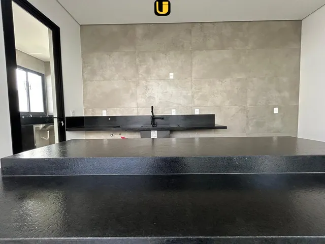 Imagem 5: Casa de Alto Padrão com 3 suítes no Condomínio Splendido, na Zona Sul de Uberlândia