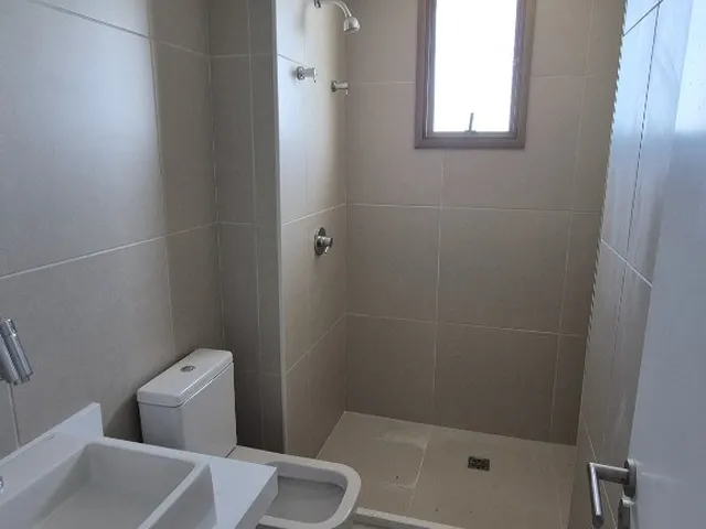 Imagem 8: APTO NA BARRA COM 4 SUÍTES, VARANDA GOURMET, ANDAR ALTO E EXCELENTE ÁREA DE LAZER!