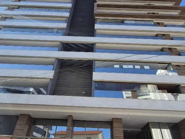 Imagem 5: APTO NA BARRA COM 4 SUÍTES, VARANDA GOURMET, ANDAR ALTO E EXCELENTE ÁREA DE LAZER!