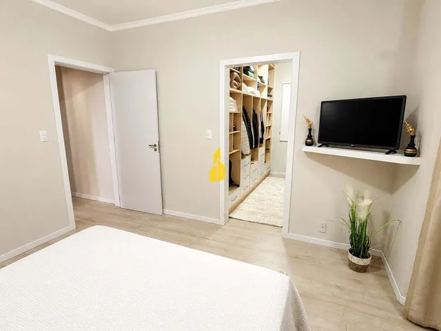 Imagem 5: Casa de alto padrão com piscina aquecida, semimobiliada e espaço comercial em