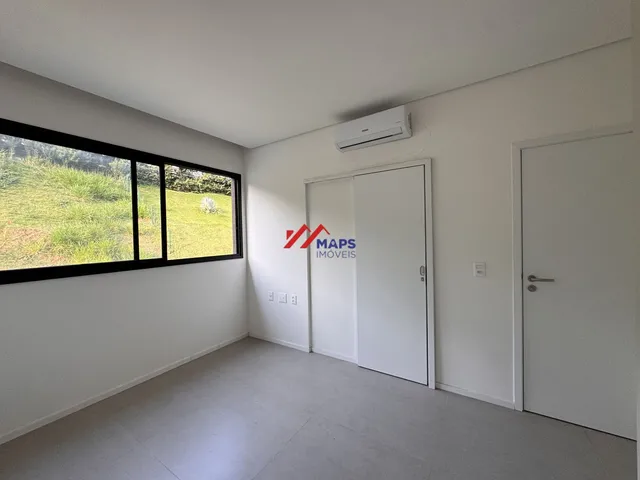 Imagem 15: Casa à venda com três quartos, suíte e duas vagas de garagem no bairro Garças - Belo