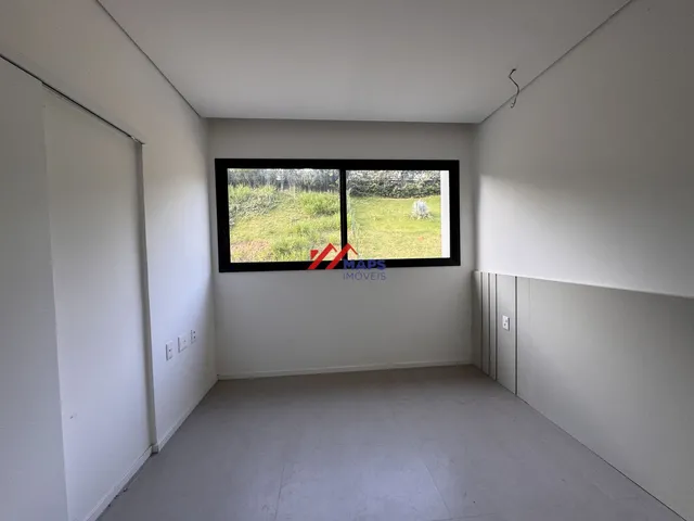Imagem 14: Casa à venda com três quartos, suíte e duas vagas de garagem no bairro Garças - Belo