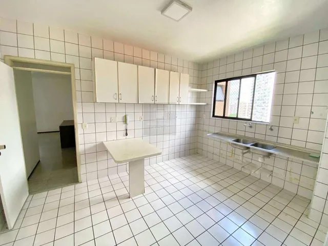 Imagem 8: Apartamento à Venda na Aldeota 164m², 4 Quartos, 3 Suítes, 3 Vagas, Nascente