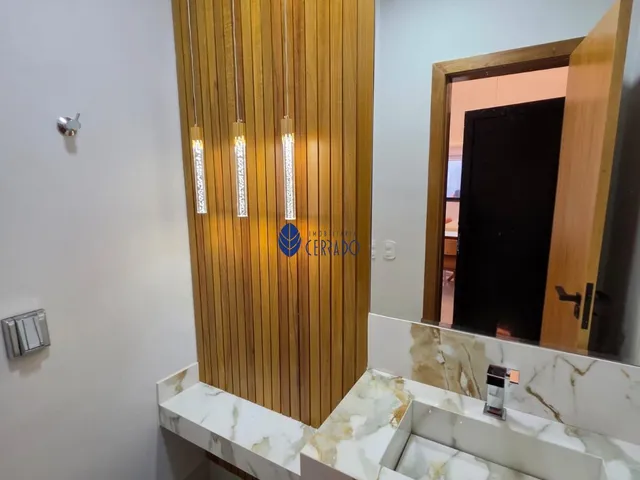 Imagem 2: Casa de Alto Padrão no Anápolis City: Conforto, Tecnologia e Elegância