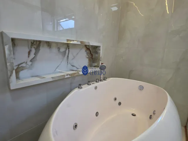 Imagem 9: Casa de Alto Padrão no Anápolis City: Conforto, Tecnologia e Elegância