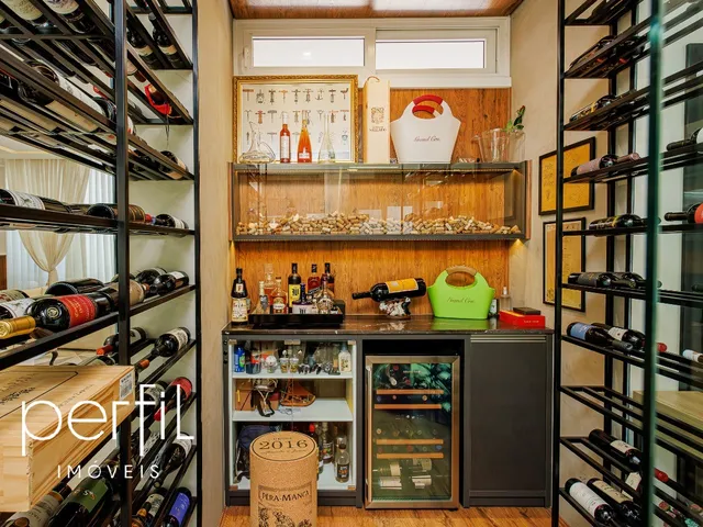 Imagem 14: Casa porteira fechada com 3 suítes e 3 vagas de garagem cobertas em condomínio fechado