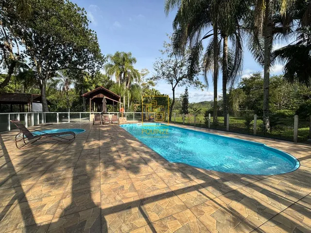Imagem 4: Apartamento mobiliado com 3 dormitórios e área de lazer completa no bairro Padre