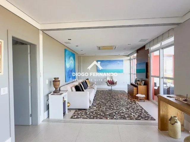 Imagem 2: Cobertura de Luxo no Campeche com Vista Panorâmica para o Mar e Ilha do Campeche