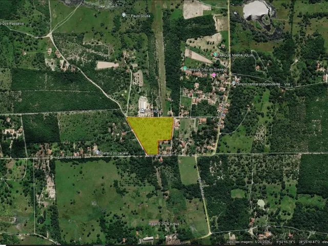 Imagem: O terreno possui 46.000m² de Área e está localizado em