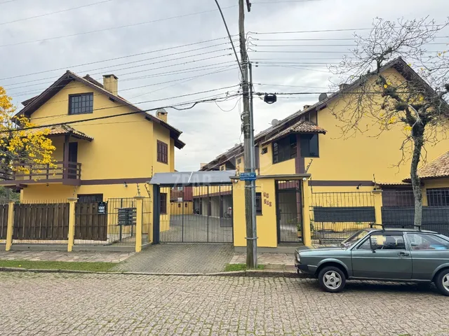 Imagem: Linda Casa em Condomínio à Venda em Porto