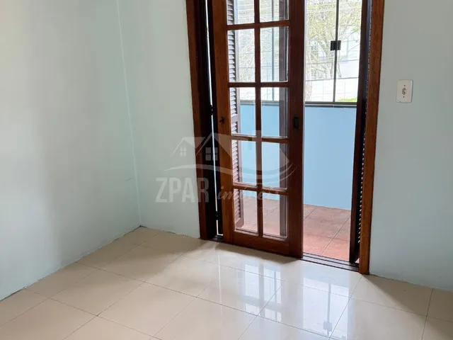 Imagem 2: Linda Casa em Condomínio à Venda em Porto Alegre-RS, Bairro Serraria! 3 Quartos, 1