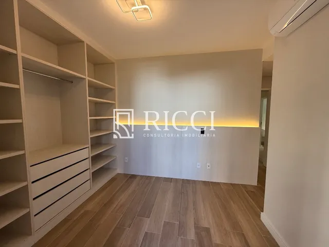 Imagem 9: Apartamento à venda na Ponta da Praia, Santos-SP: 2 quartos, 2 suítes, 1 sala, 3