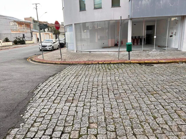 Imagem: Sala Comercial à Venda no Centro de Jaraguá