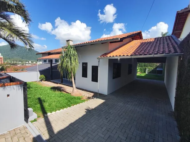 Imagem: Casa Residencial À Venda em Jaraguá do