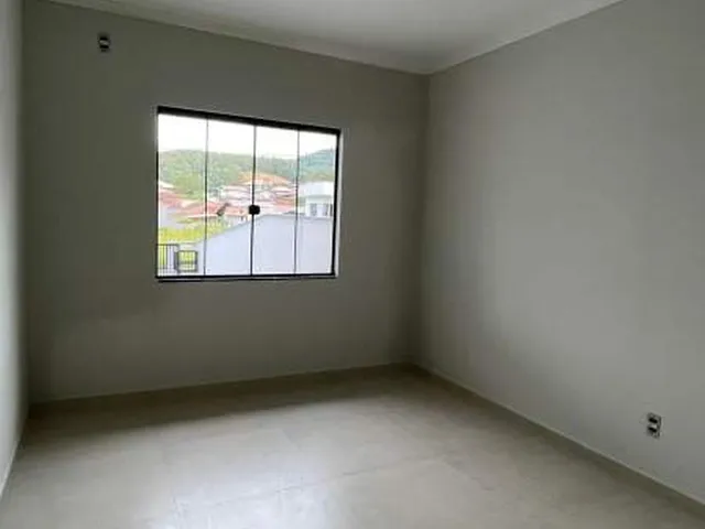 Imagem 2: Geminado Residencial em Guaramirim (Bairro Rio Branco) – 2 Quartos, 1 Vaga