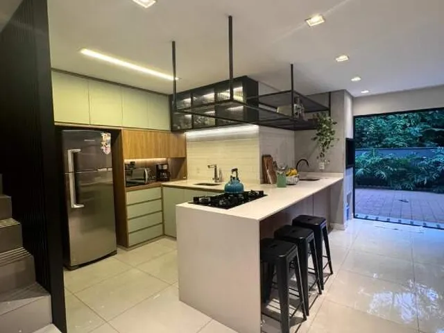 Imagem 9: Geminado Duplex com 3 quartos, sendo 1 suíte e 2 vagas de garagem