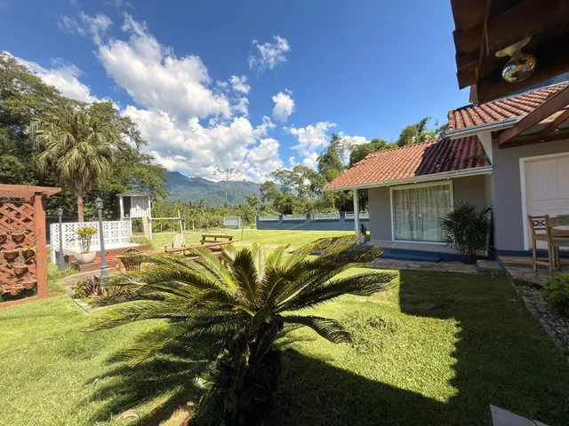 Imagem 5: Casa com 04 quartos e área de festas, bairro bracinho, Schoereder