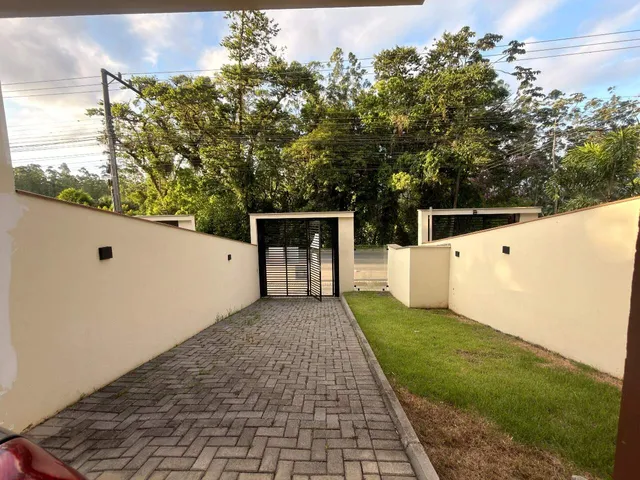 Imagem 7: Casa geminada com 3 Quartos, 2 Vagas e Área Gourmet