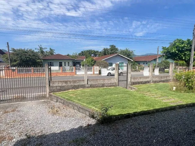 Imagem 9: Casa à venda em Schroeder (Centro Norte) – 122,07 m² úteis, quintal e churrasqueira