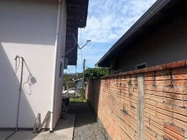Imagem 13: Casa à venda em Schroeder (Centro Norte) – 122,07 m² úteis, quintal e churrasqueira