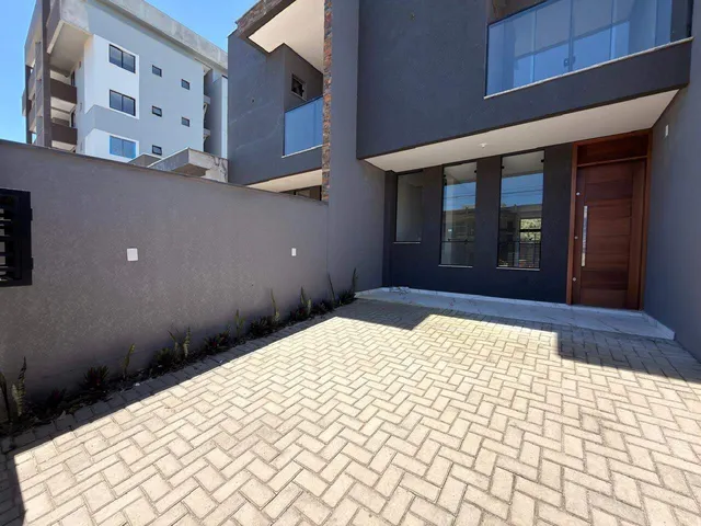 Imagem: Geminado Residencial com 3 Quartos, sendo