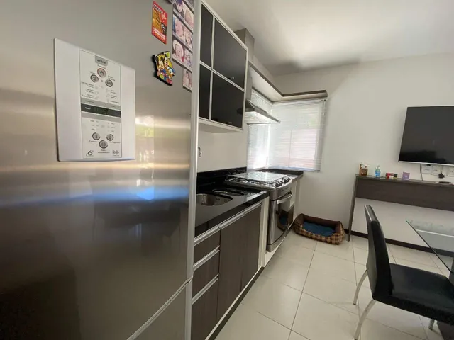 Imagem 2: Casa à venda com 2 quartos no Bairro Ilha da Figueira
