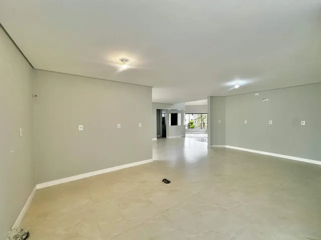 Imagem 15: Casa à venda em Vila Nova, Jaraguá do Sul – 3 quartos, 2 suítes, 2 vagas, frente