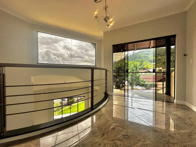 Imagem 6: Casa à venda em Vila Nova, Jaraguá do Sul – 3 quartos, 2 suítes, 2 vagas, frente