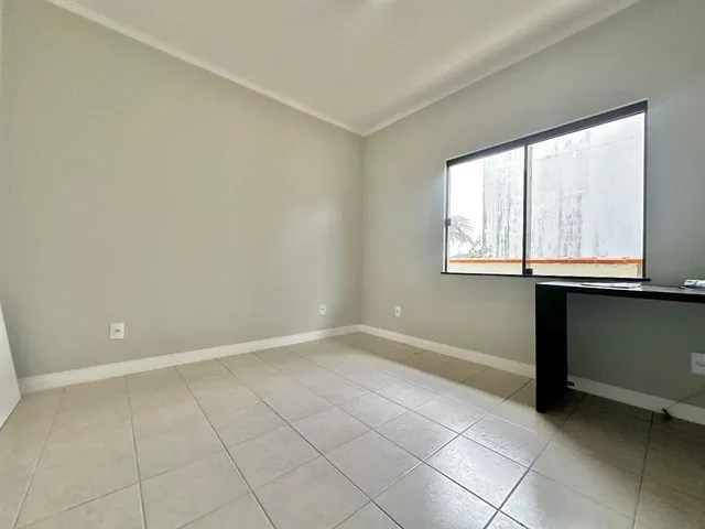 Imagem 5: Casa à venda em Vila Nova, Jaraguá do Sul – 3 quartos, 2 suítes, 2 vagas, frente