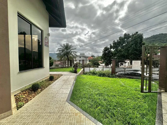 Imagem 7: Casa à venda em Vila Nova, Jaraguá do Sul – 3 quartos, 2 suítes, 2 vagas, frente