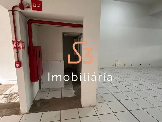 Imagem 5: Loja Comercial de Alto Padrão para Locação em Uberlândia-MG, Bairro Nossa Senhora