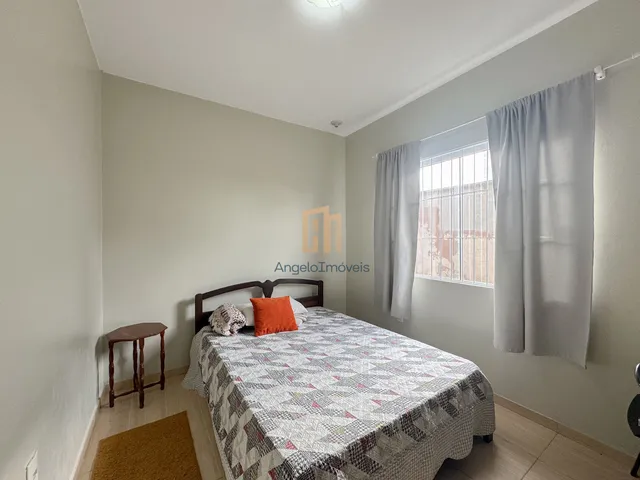 Imagem 2: Casa com 2 Moradias à Venda na Serraria