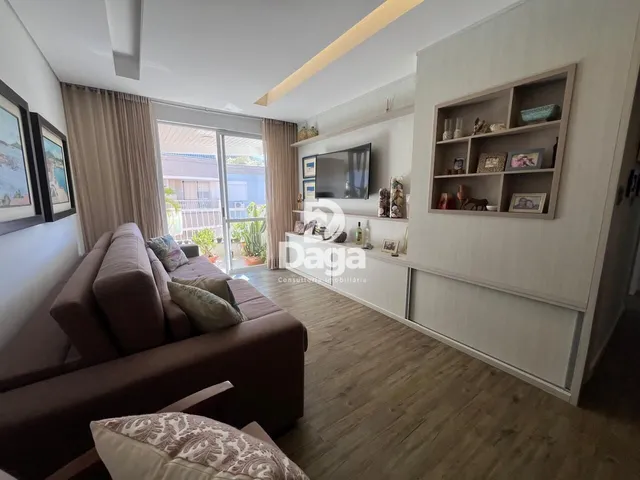Imagem: O apartamento possui 6 Dormitórios, 1 Suíte, 2 Banheiros,