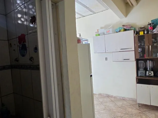 Imagem 3: Oportunidade na Cabanagem: Casa Espaçosa com Quintal e Rua Asfaltada