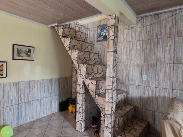 Imagem 2: Oportunidade na Cabanagem: Casa Espaçosa com Quintal e Rua Asfaltada
