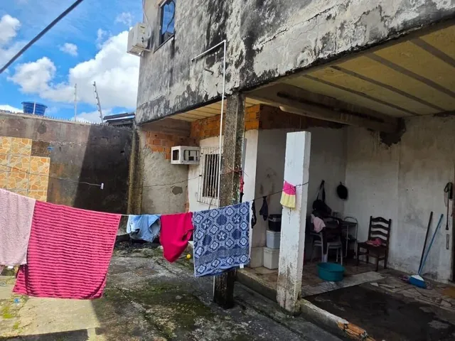 Imagem 7: Oportunidade na Cabanagem: Casa Espaçosa com Quintal e Rua Asfaltada