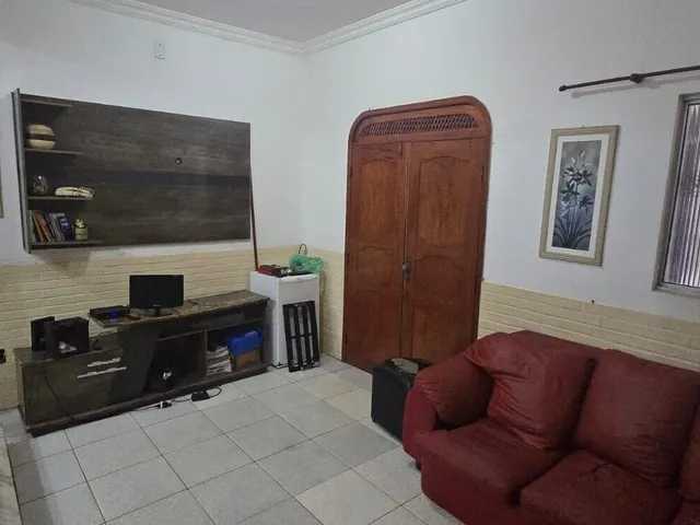 Imagem 10: Casa Triplex 500m² no Marco – 4 Quartos, 1 Suíte e Excelente Localização
