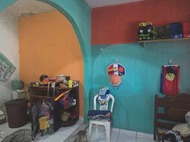 Imagem 11: Casa Triplex 500m² no Marco – 4 Quartos, 1 Suíte e Excelente Localização