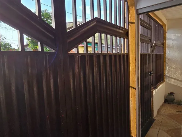Imagem 8: Casa Duplex à Venda com 3 Quartos e 2 Suítes por R$ 200 Mil em Ananindeua/PA