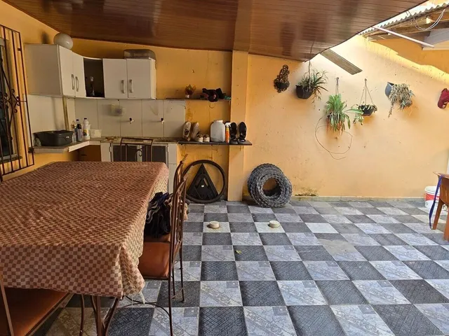 Imagem 5: Casa Duplex à Venda com 3 Quartos e 2 Suítes por R$ 200 Mil em Ananindeua/PA