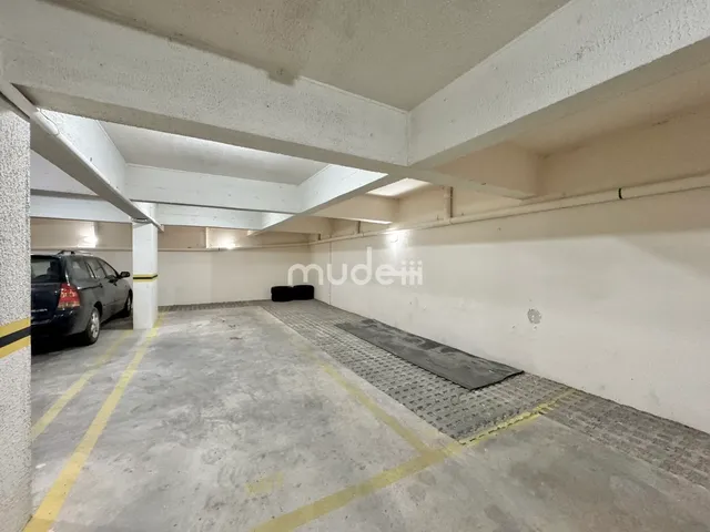 Imagem 2: Apartamento Amplo com Sacada Estendida e Suíte | São Pedro