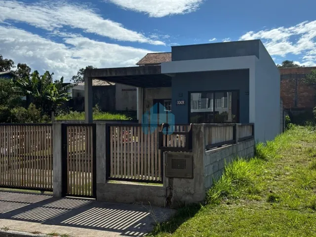 Imagem 2: Bela Casa Térrea no Loteamento Parque Garopaba, Ambrósio