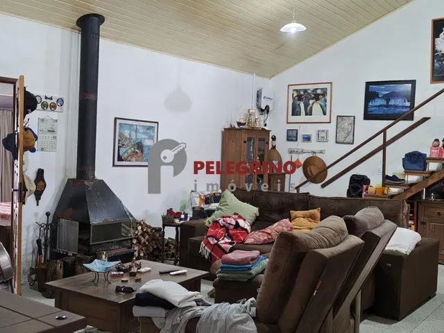 Imagem 13: Pelegrino Imóveis vende casa com piscina no Pontal perto da lagoa