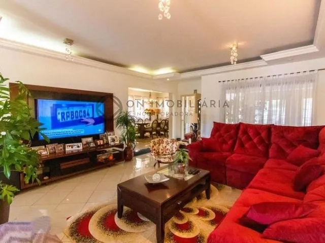 Imagem 7: Espaçosa Casa com 4 Suítes e Lazer Completo em Condomínio São Paulo Ii, Cotia