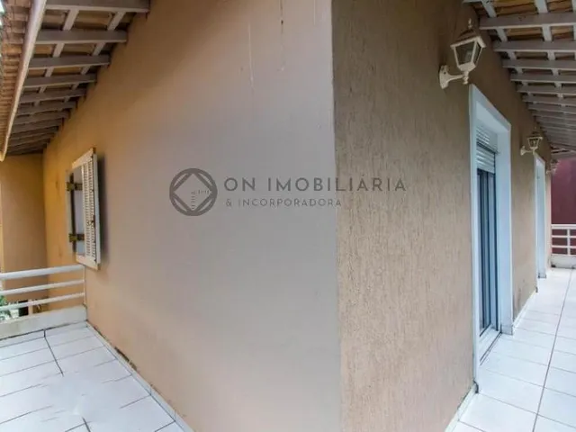 Imagem 4: Espaçosa Casa com 4 Suítes e Lazer Completo em Condomínio São Paulo Ii, Cotia