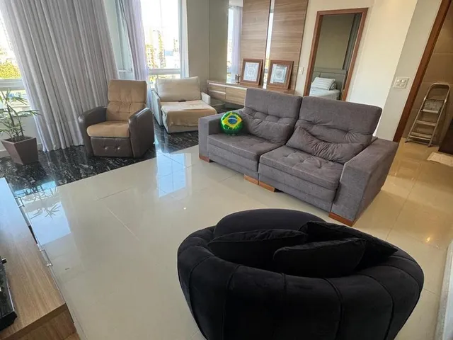 Imagem: Casa com 5 suítes e área de lazer à venda